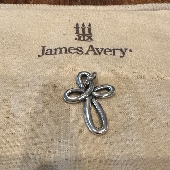 Retired James Avery Eternal Loop Cross Pendant - Picture 12 of 15